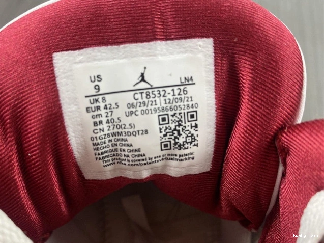 Rep Husky 3 Retro CT8532-126 Cardinal Red Jordan 0719